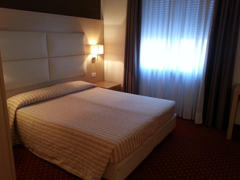 Hotel Regina โบลซาโน ห้อง รูปภาพ